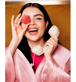 LITTLE ROUND POT BLUSHER Makeup