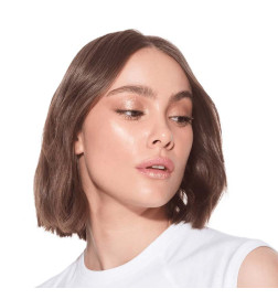 SPARKLING TOPPER GLOW المكياج
