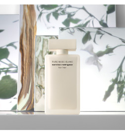 FOR HER PURE MUSC BLANC EAU DE PARFUM INTENSE Perfumes
