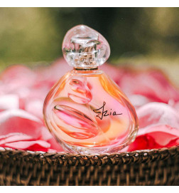 IZIA EAU DE PARFUM IZIA العطور