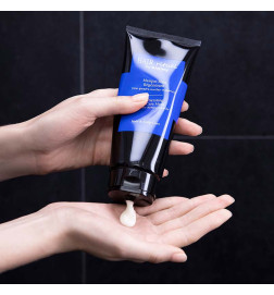 REGENERATING HAIR CARE MASK العناية بالشعر